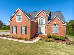 549 Antietam Dr, Stone Mountain, GA 30087