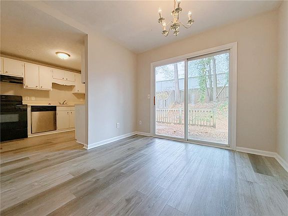 2nd image of 1449 Springleaf Cir SE