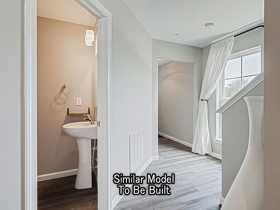 5th image of 106 Lantern Ln