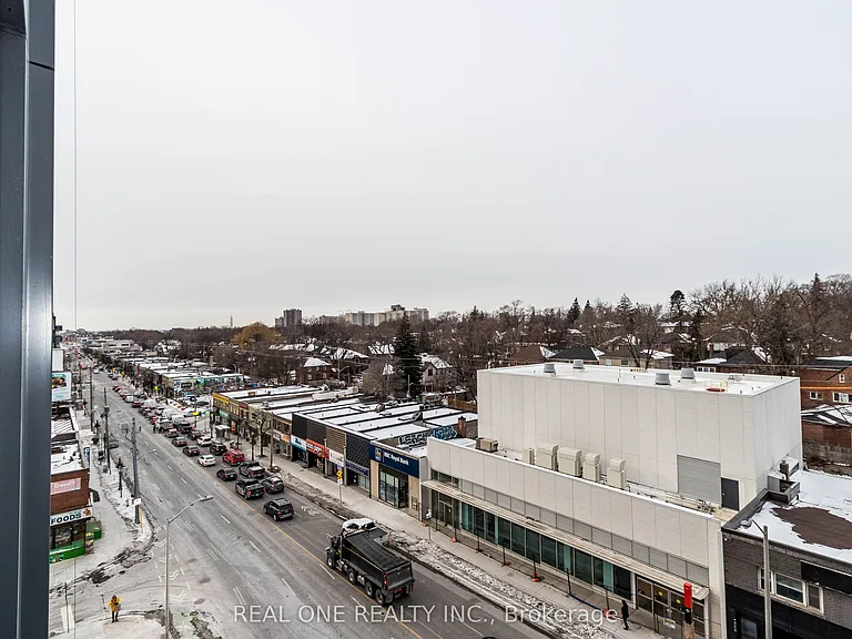 2020 Bathurst St #722 — Photo 14