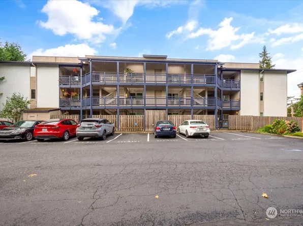 12303 SE 60th Street #2B, Bellevue, WA 98006