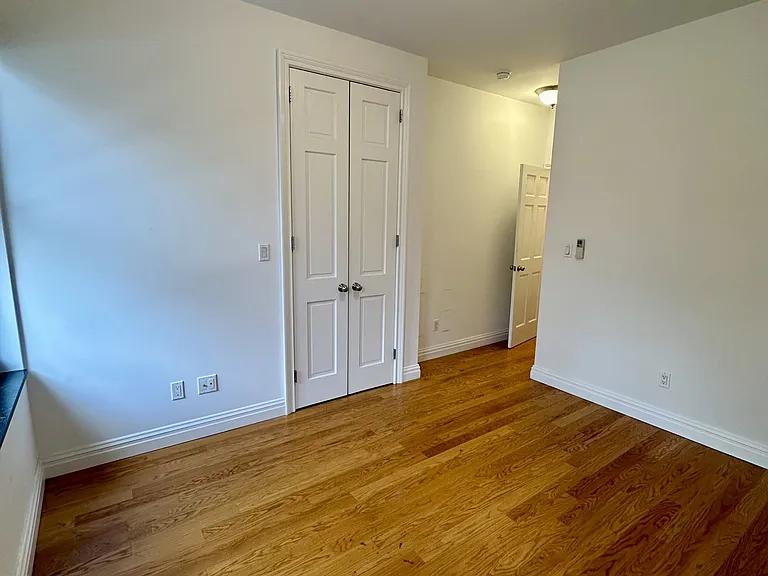 749 9th Ave #303 — Photo 9