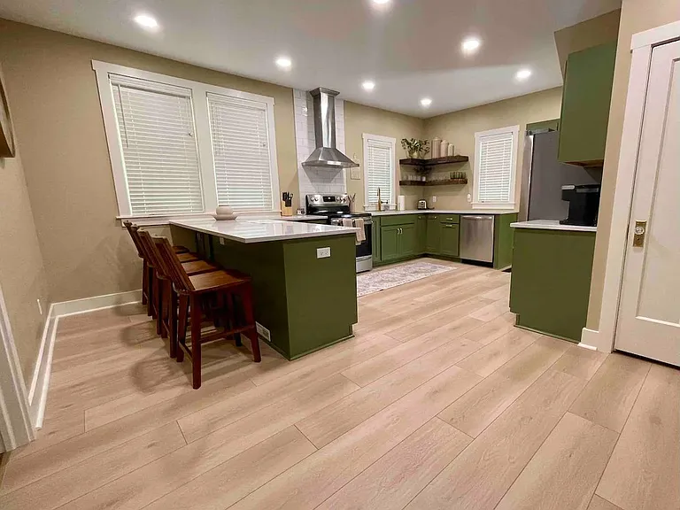 4362 Mason St — Photo 3