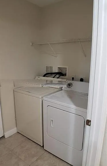 8207 NW 128th Ln #18-B — Photo 13