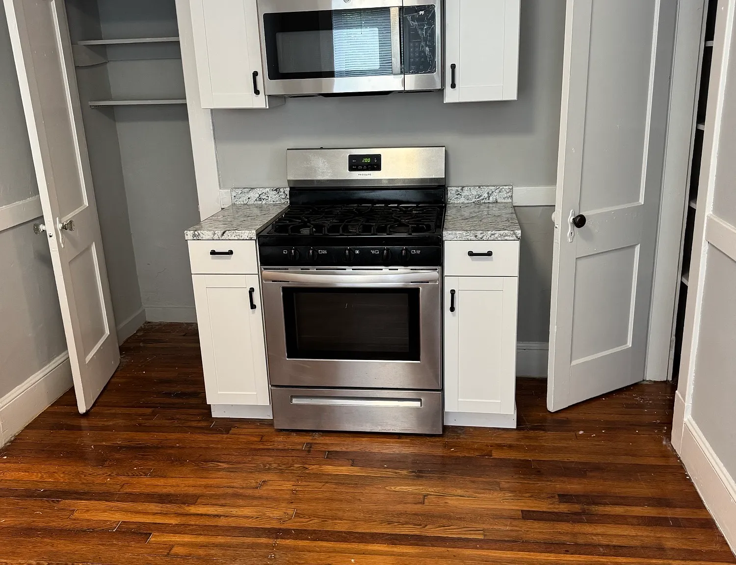 113 Sherwood Street — Photo 1