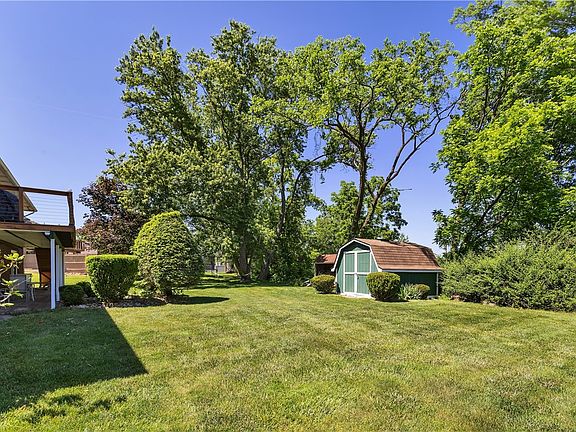 5th image of 122 Northumberland Dr