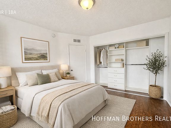 3rd image of 7171 Lexington Ave APT 9