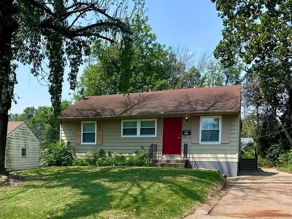 257 Presley Dr, Saint Louis, MO 63137
