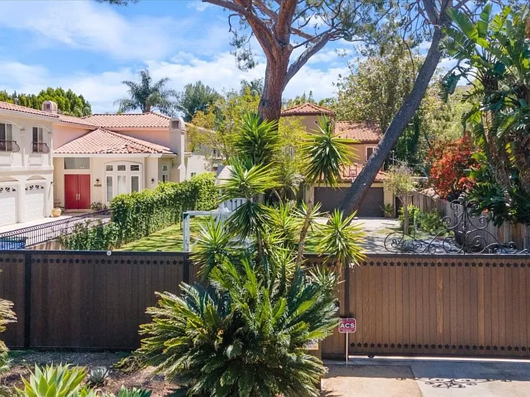 12834 Landale St — Photo 38