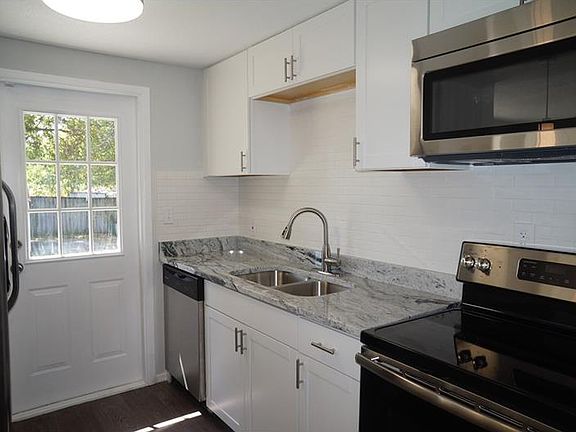 5th image of 2881 Kingswood Dr