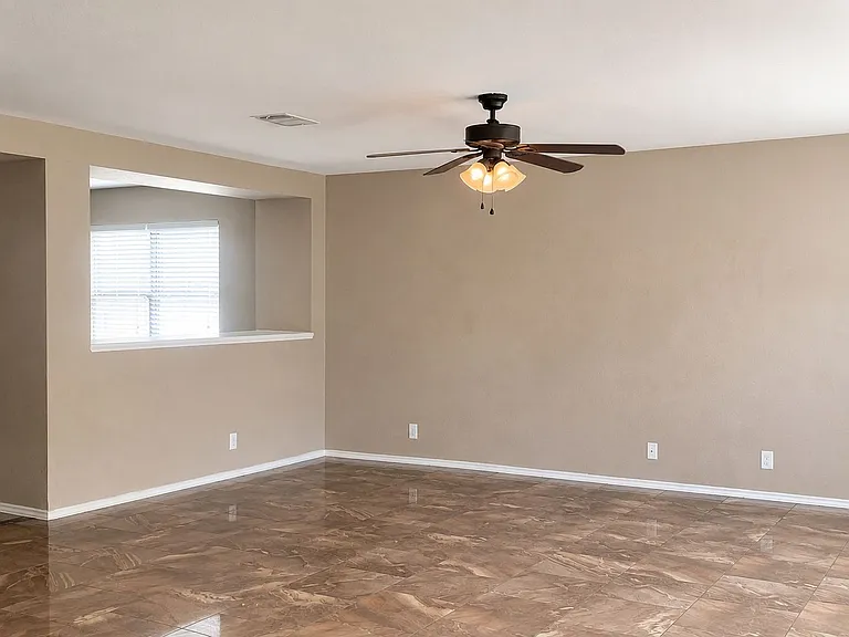 122 Rummel Dr — Photo 5