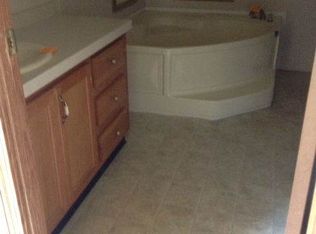 5222 E Kinderhook Rd, Scottsburg, IN 47170