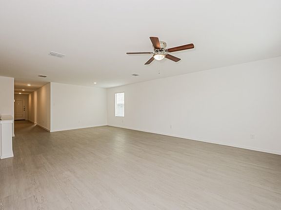 4th image of 10704 Gun Barrel St