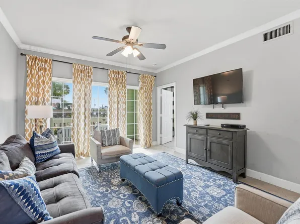 7000 Seawall Blvd APT 412, Galveston, TX 77551