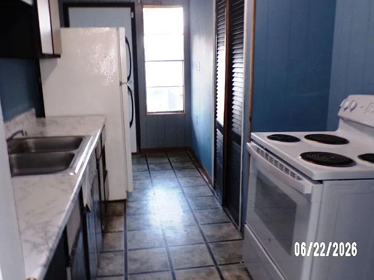 700 N Washington St #4 — Photo 8