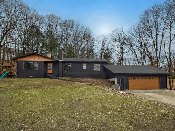 2203 Hillside ROAD, Altoona, WI 54720