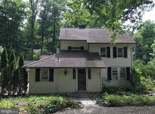 830 Pugh Rd, Wayne, PA 19087