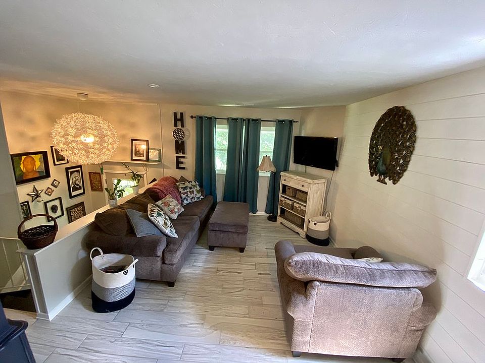 1st image of 7609 Queensbury Dr