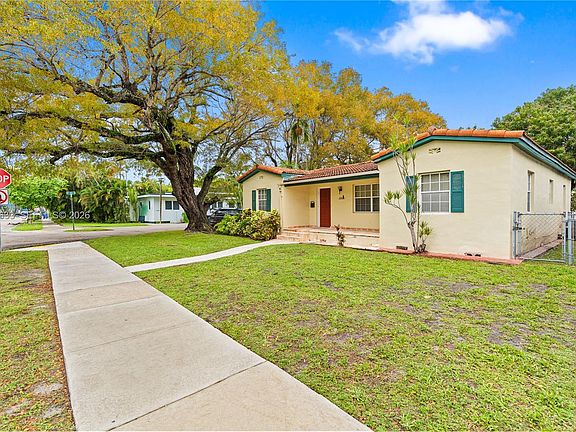 4th image of 1941 SW 18th St