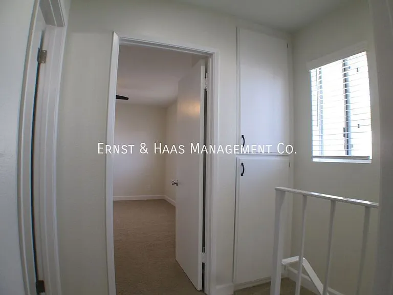 8621 1/2 Cedar St — Photo 13
