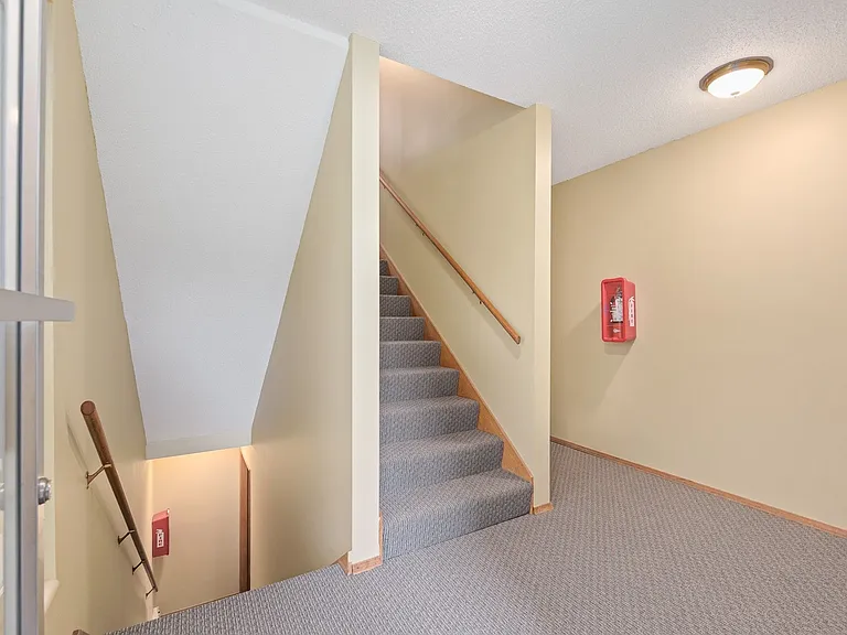 718 2nd Ave W — Photo 5