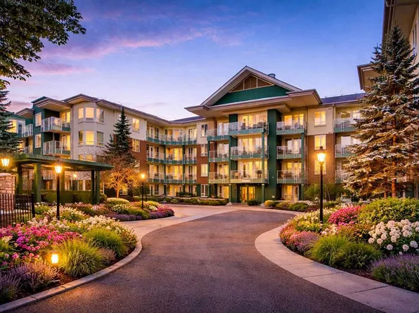 3111 E 34th Ave NW #207, Calgary, AB T2L 0Y2