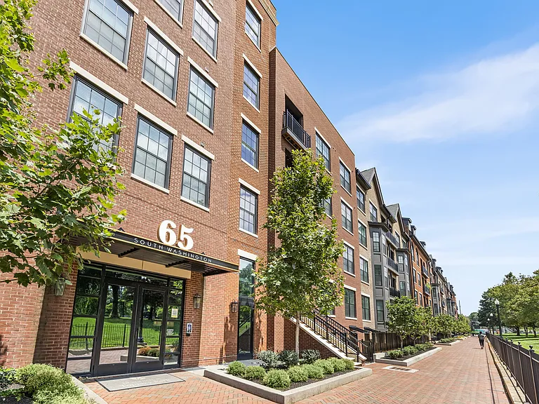 Residences at Topiary Park — Photo 22