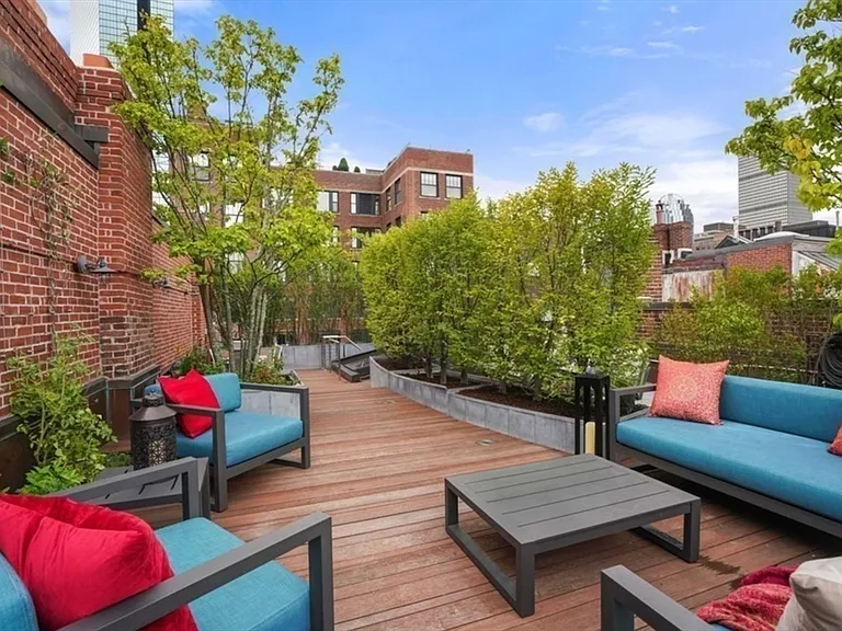 132 Commonwealth Ave #Penthouse 9 — Photo 6