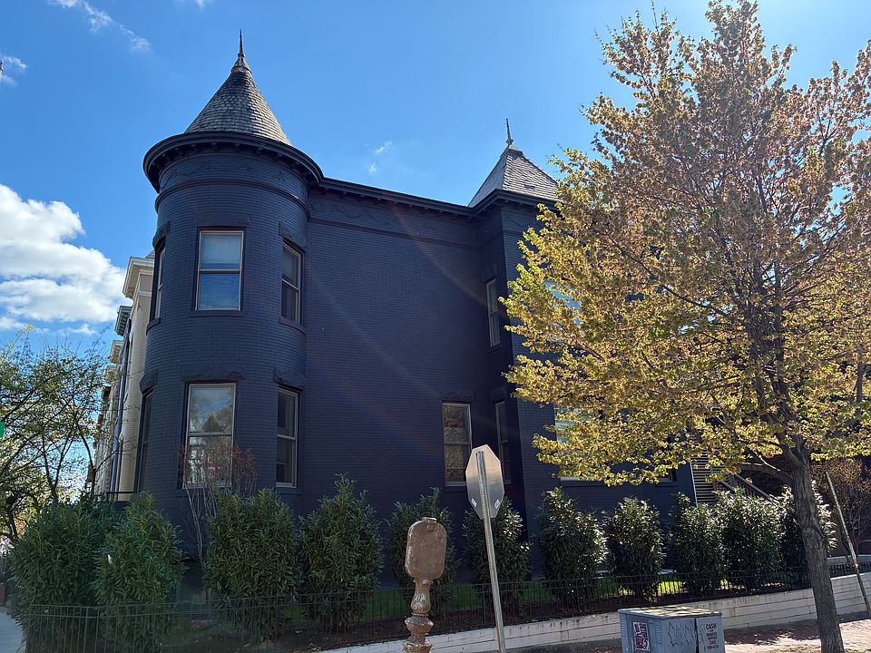 Exterior corner