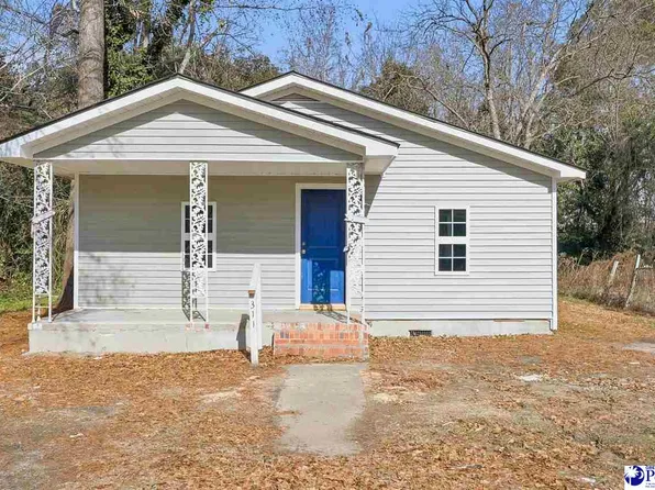 311 Barnes St, Mullins, SC 29574