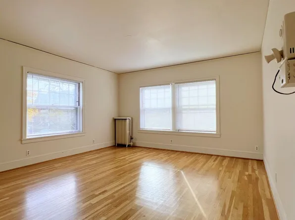 633 - Northrup Apartments, 2445 NW Northrup St APT 206, Portland, OR 97210