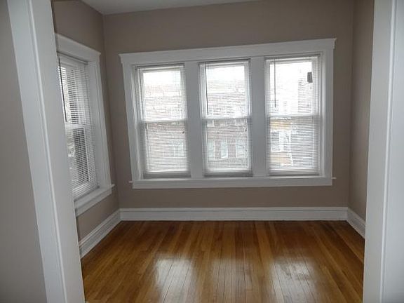4th image of 5354 N Winthrop Ave #2nd