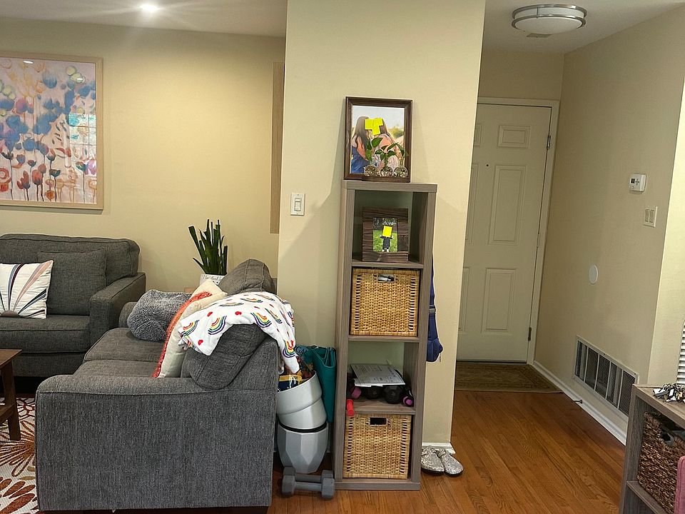 Entrance into living room