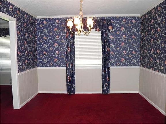 4th image of 9578 Valley View Dr