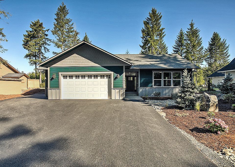 1st image of 791 E Country Club Drive E