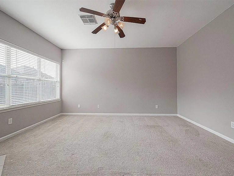 5203 Heatherdawn Ct — Photo 5