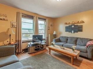 8 Normandy Rd FLOOR 3, Lynn, MA 01902