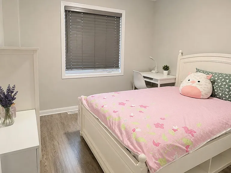 1028 Speedvale Ct — Photo 8