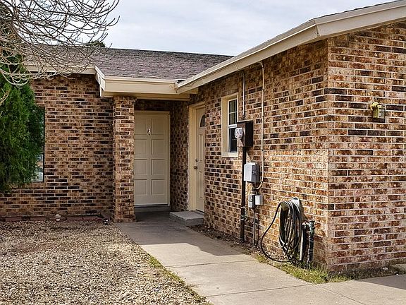 2nd image of 204 Cutlass Dr