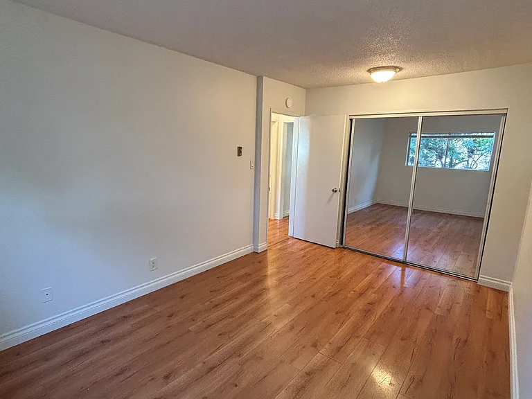 236 Wisconsin Ave #6 — Photo 13