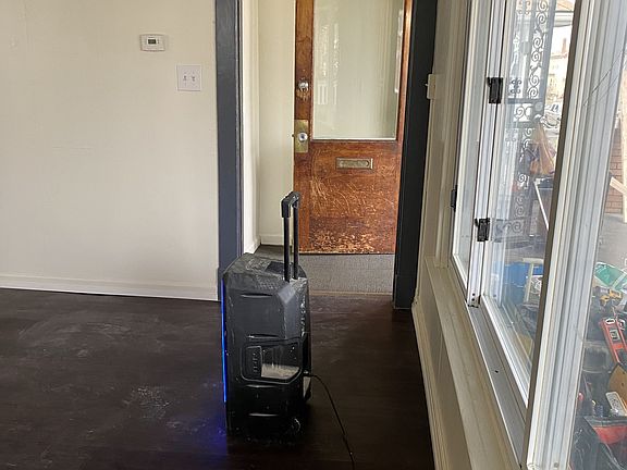 5th image of 1621 Grantwood Ave #1