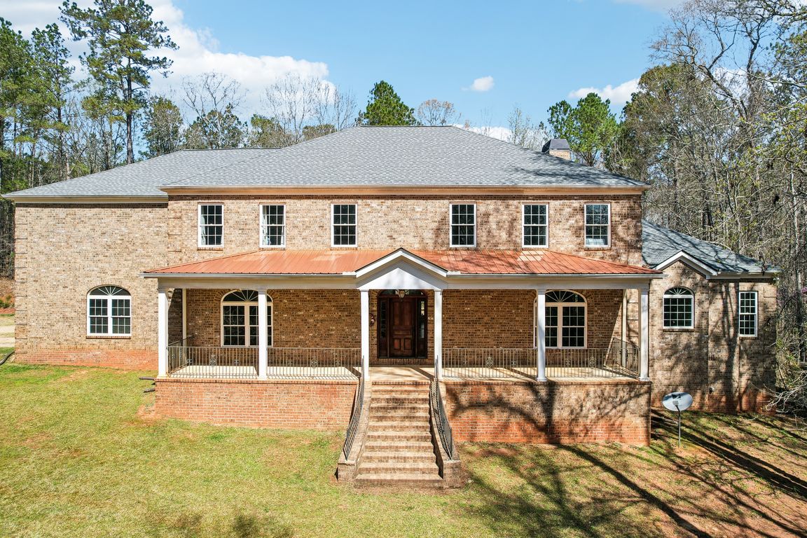 Cedar Creek Dr-064.jpg