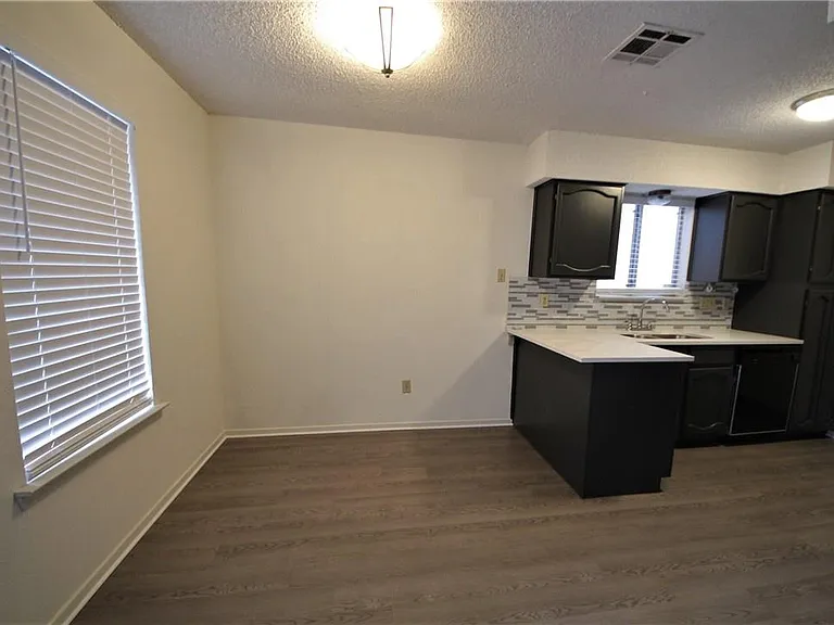 3206 Spaniel Dr — Photo 9
