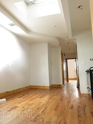 Rented by Rennit Inc. | media 21