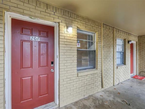 208 Alpine Ct, Irving, TX 75060