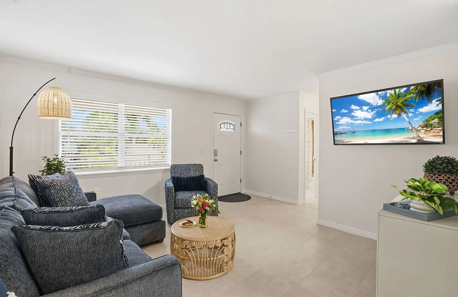 1 bed, 1.0 bath, 635 sqft, $2,026 — Photo 4