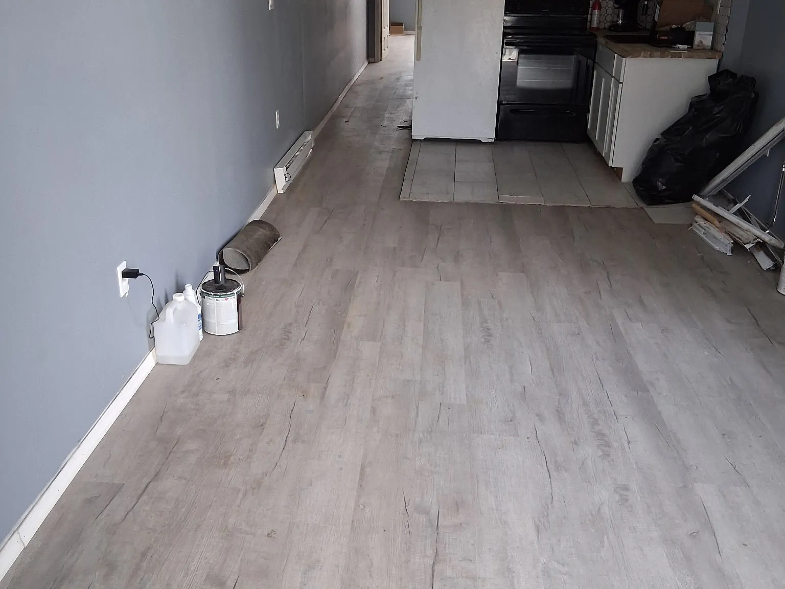2 bed, 800 sqft, $1,300 — Photo 1