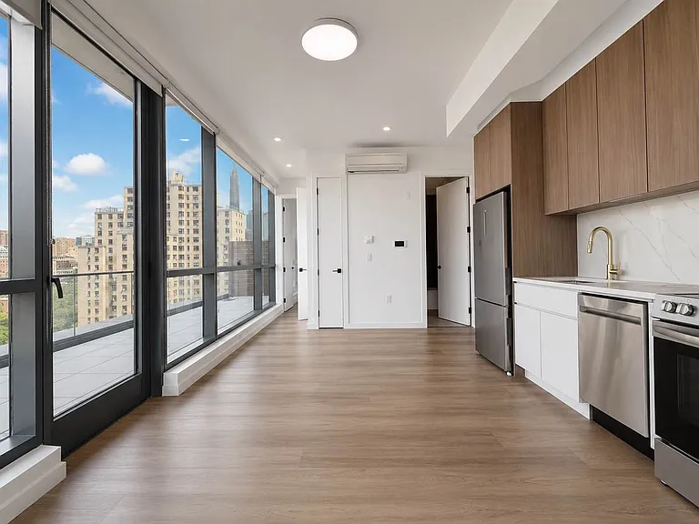 159 3rd Ave #9F — Photo 3