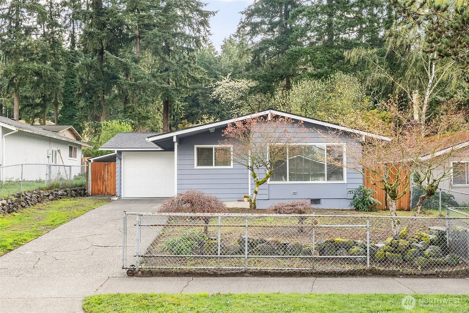 5709 E Swan Creek Drive photo 1