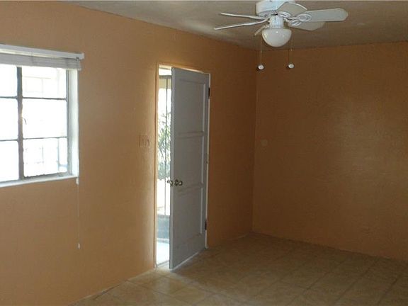 4th image of 4637 Moonlight Ave #A
